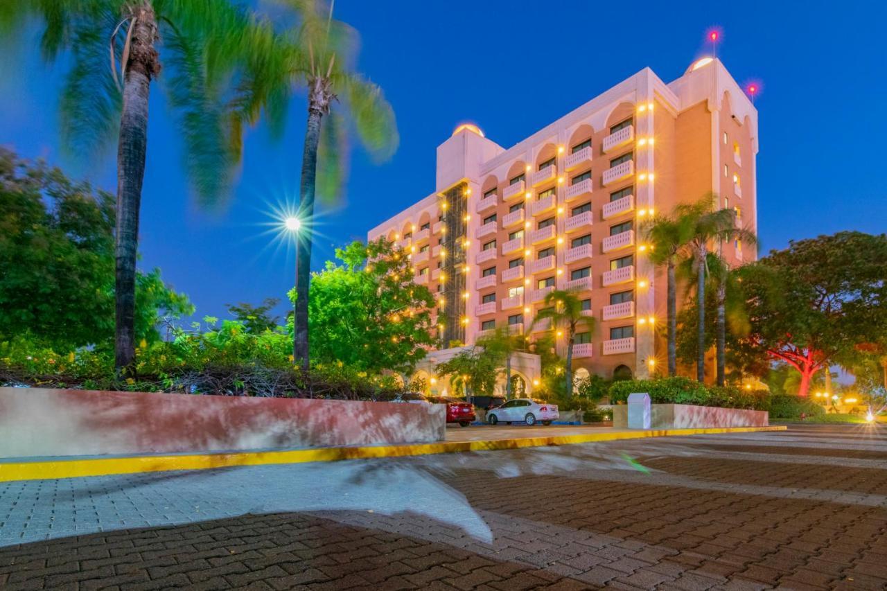 Hotel Lucerna Culiacán Εξωτερικό φωτογραφία