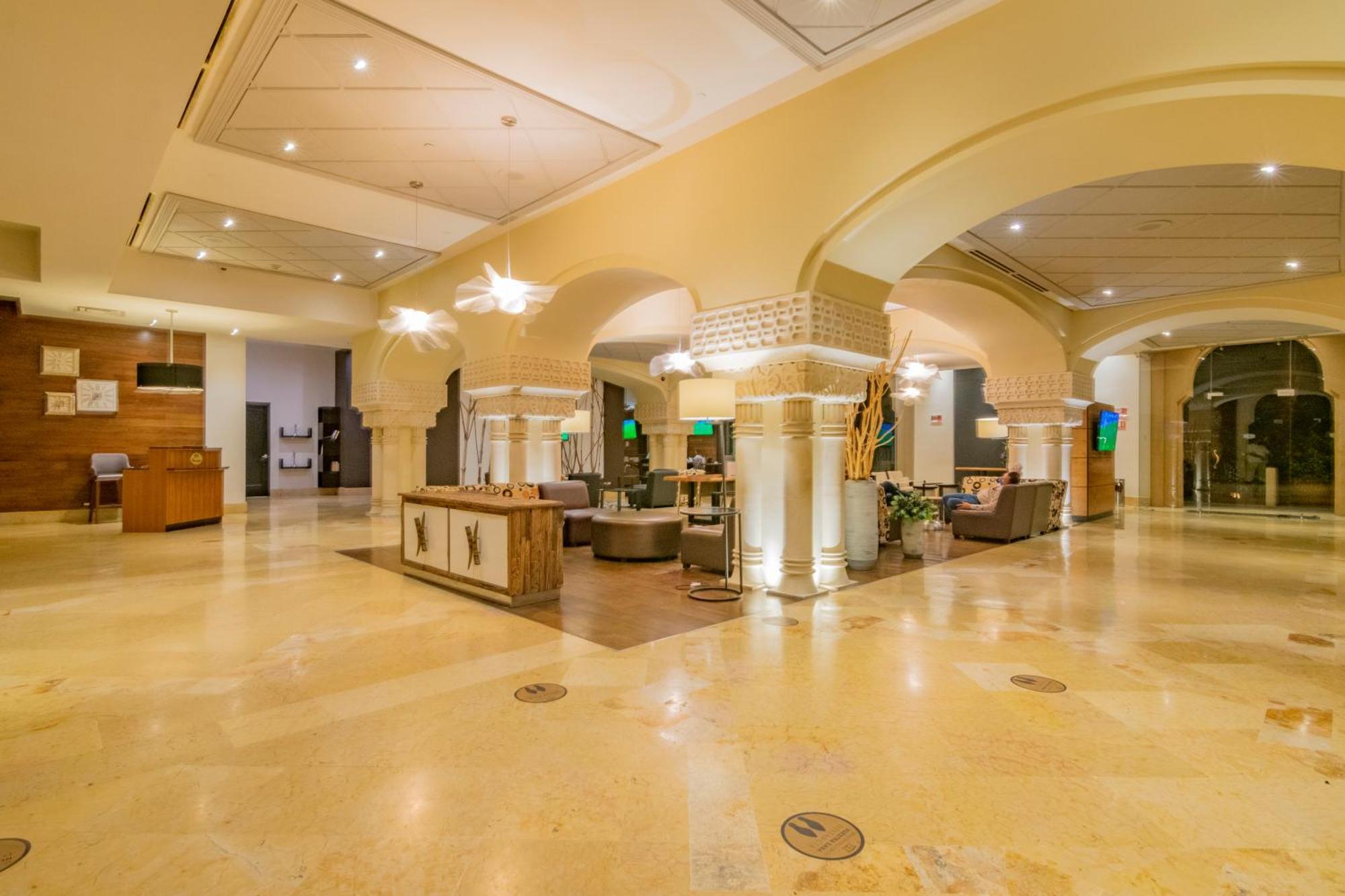 Hotel Lucerna Culiacán Εξωτερικό φωτογραφία